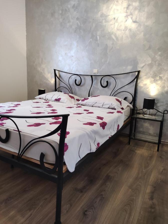Cozy Apartment In Split In Nice Quiet Neighborhood Екстер'єр фото
