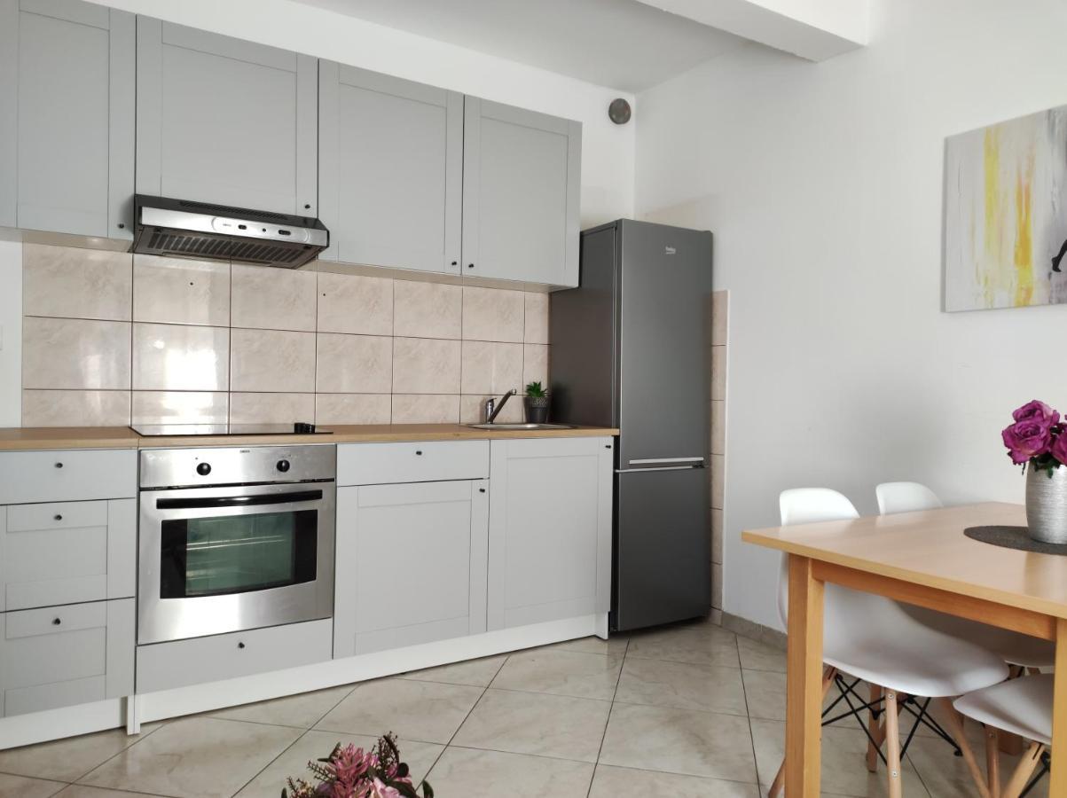 Cozy Apartment In Split In Nice Quiet Neighborhood Екстер'єр фото